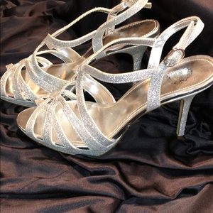 I Miller Prom/Wedding 4.5” heels. NWOT